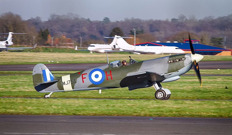 Spitfire Mk IX MJ755